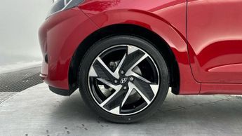 Hyundai i10 1.2 Premium Hatchback 5dr Petrol Auto Euro 6 (s/s) (84 ps)