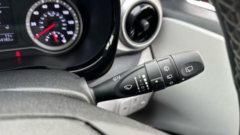 Hyundai i10 1.2 Premium Hatchback 5dr Petrol Auto Euro 6 (s/s) (84 ps)