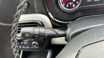 Hyundai i10 1.2 Premium Hatchback 5dr Petrol Auto Euro 6 (s/s) (84 ps)