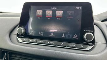 Nissan Qashqai 1.3 DIG-T MHEV Acenta Premium SUV 5dr Petrol Hybrid XTRON Euro 6