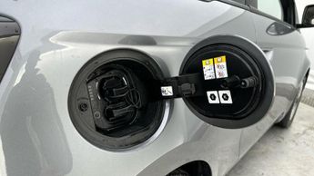 Fiat 500e 42kWh Icon Hatchback 3dr Electric Auto (118 ps)