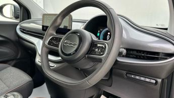 Fiat 500e 42kWh Icon Hatchback 3dr Electric Auto (118 ps)