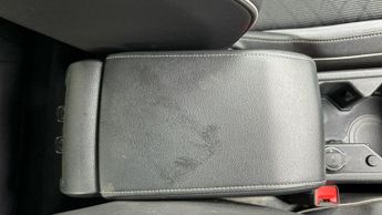 Volkswagen Golf 2.0 TDI R-Line Hatchback 5dr Diesel DSG Euro 6 (s/s) (150 ps)