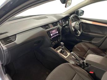 Skoda OCTAVIA 1.5 TSI SE Drive 5dr DSG