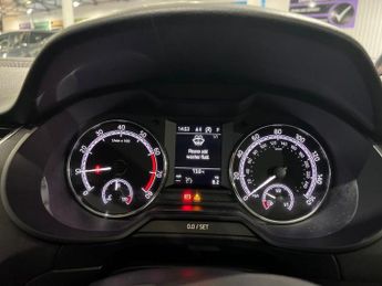 Skoda OCTAVIA 1.5 TSI SE Drive 5dr DSG