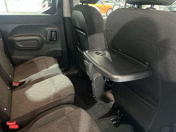 Vauxhall COMBO LIFE 100kW Design XL 52kWh 5dr Auto [7 Seat]