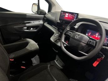 Vauxhall COMBO LIFE 100kW Design XL 52kWh 5dr Auto [7 Seat]