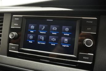 Volkswagen Transporter 2.0 TDI T30 Highline Panel Van 5dr Diesel DSG FWD LWB | Manufact