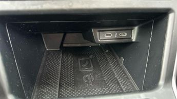 Volkswagen Taigo 1.0 TSI Life SUV 5dr Petrol DSG Euro 6 (s/s) (110 ps)