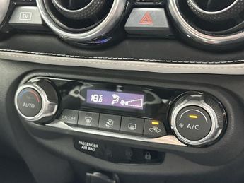 Nissan Juke 1.6 Hybrid Premiere Edition 5dr Auto