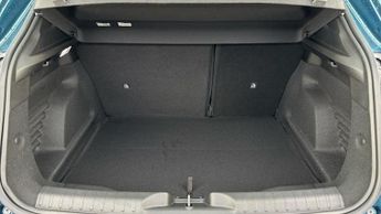 Fiat 600 1.2 MHEV SUV 5dr Petrol Hybrid e-DCT Euro 6 (s/s) (100 ps)