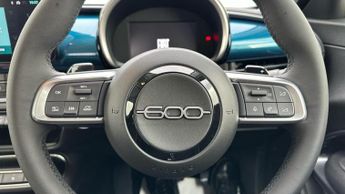 Fiat 600 1.2 MHEV SUV 5dr Petrol Hybrid e-DCT Euro 6 (s/s) (100 ps)