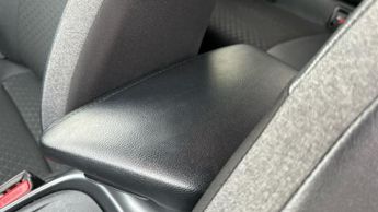 Nissan Juke 1.0 DIG-T N-Connecta SUV 5dr Petrol DCT Auto Euro 6 (s/s) (114 p