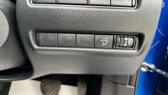 Nissan Juke 1.0 DIG-T N-Connecta SUV 5dr Petrol DCT Auto Euro 6 (s/s) (114 p