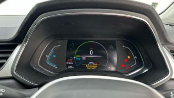 Renault Captur 1.6 E-TECH techno SUV 5dr Petrol Hybrid Auto Euro 6 (s/s) (145 p