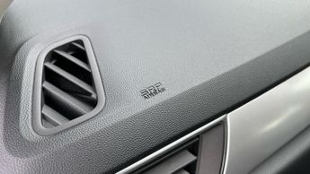 Renault Captur 1.6 E-TECH techno SUV 5dr Petrol Hybrid Auto Euro 6 (s/s) (145 p