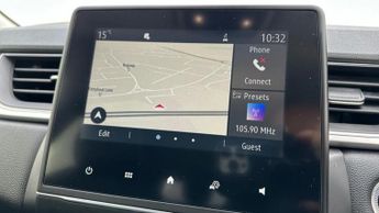 Renault Captur 1.6 E-TECH techno SUV 5dr Petrol Hybrid Auto Euro 6 (s/s) (145 p