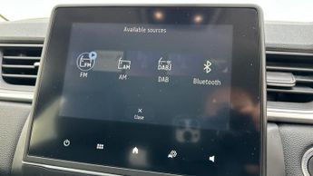 Renault Captur 1.6 E-TECH techno SUV 5dr Petrol Hybrid Auto Euro 6 (s/s) (145 p