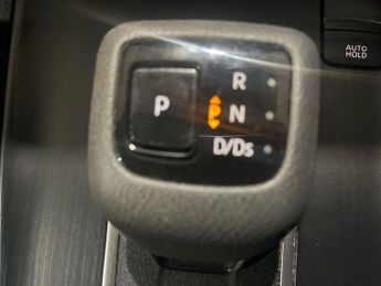 Nissan QASHQAI 1.3 DiG-T MH 158 Acenta Premium 5dr Xtronic