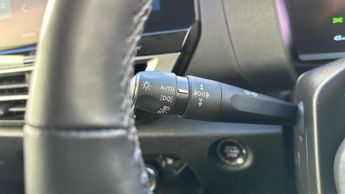 Citroen e-C4 50kWh Shine Plus Hatchback 5dr Electric Auto (7.4kW Charger) (13