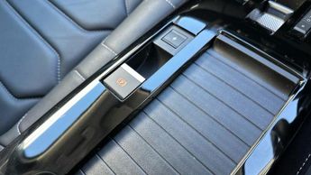 Citroen e-C4 50kWh Shine Plus Hatchback 5dr Electric Auto (7.4kW Charger) (13