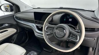 Fiat 500e 42kWh La Prima Hatchback 3dr Electric Auto (118 ps)