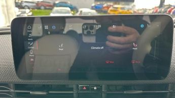 Fiat 500e 42kWh La Prima Hatchback 3dr Electric Auto (118 ps)