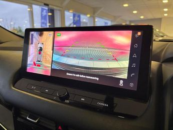 Nissan Qashqai 1.3 DIG-T MHEV N-Connecta SUV 5dr Petrol Hybrid XTRONIC