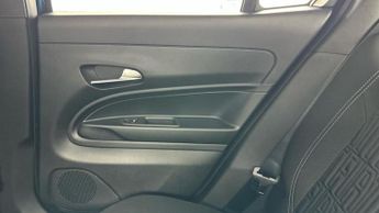 Fiat 600 1.2 MHEV SUV 5dr Petrol Hybrid e-DCT Euro 6 (s/s) (100 ps)