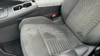 Peugeot 3008 1.2 HYBRID GT SUV 5dr Petrol Hybrid e-DSC6 Euro 6 (s/s) (136 ps)