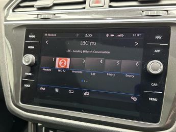 Volkswagen TIGUAN 2.0 TDi 190 4Motion SEL 5dr DSG