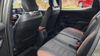 Suzuki e Vitara 61kWh Ultra SUV 5dr Electric Auto ALLGRIP (183 ps)