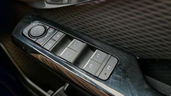 Suzuki e Vitara 61kWh Ultra SUV 5dr Electric Auto ALLGRIP (183 ps)