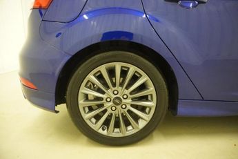 Ford Focus 1.5T EcoBoost ST-Line Hatchback 5dr Petrol Auto Euro 6 (s/s) (15