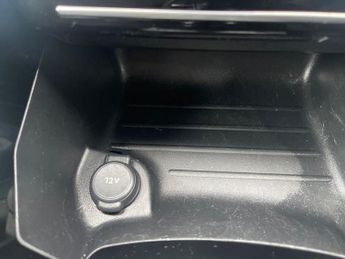 Peugeot 2008 100kW Allure 50kWh 5dr Auto