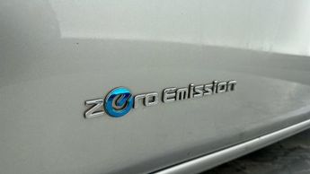Nissan Leaf 24kWh Tekna Hatchback 5dr Electric Auto (107 bhp)