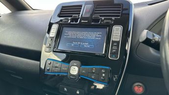 Nissan Leaf 24kWh Tekna Hatchback 5dr Electric Auto (107 bhp)