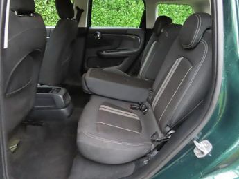 Nissan Juke 1.0 DIG-T N-Connecta SUV 5dr Petrol DCT Auto Euro 6 (s/s) (114 p