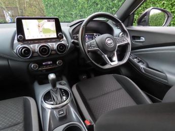 Nissan Juke 1.0 DIG-T N-Connecta SUV 5dr Petrol DCT Auto Euro 6 (s/s) (114 p