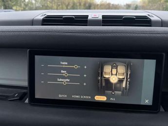 Land Rover Defender 110 3.0 D250 MHEV SE Hard Top SUV Auto 4WD MWB Euro 6 (s/s) 5dr