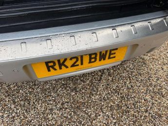 Land Rover Defender 110 3.0 D250 MHEV SE Hard Top SUV Auto 4WD MWB Euro 6 (s/s) 5dr