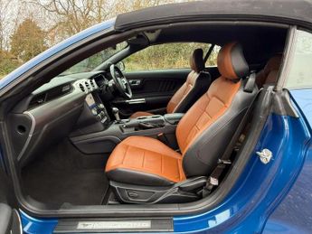 Ford Mustang 5.0 V8 GT SelShift Euro 6 2dr