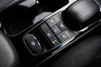 Hyundai IONIQ 38.3kWh Premium Hatchback 5dr Electric Auto (136 ps)