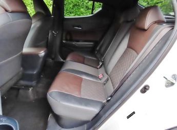 Toyota C-HR 1.8 VVT-h Excel SUV 5dr Petrol Hybrid CVT Euro 6 (s/s) (122 ps)