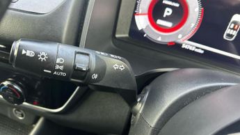 Nissan Qashqai 1.3 DIG-T MHEV N-Connecta SUV 5dr Petrol Hybrid XTRON Euro 6 (s/