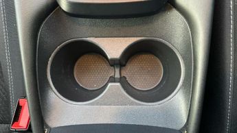 Nissan Qashqai 1.3 DIG-T MHEV N-Connecta SUV 5dr Petrol Hybrid XTRON Euro 6 (s/