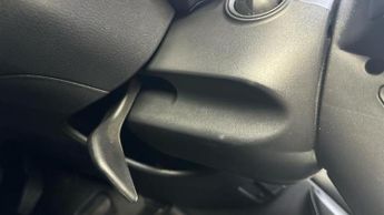 Nissan Qashqai 1.3 DIG-T MHEV N-Connecta SUV 5dr Petrol Hybrid XTRON Euro 6 (s/