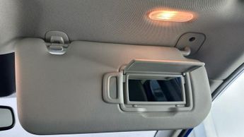 Nissan Qashqai 1.3 DIG-T MHEV N-Connecta SUV 5dr Petrol Hybrid XTRON Euro 6 (s/