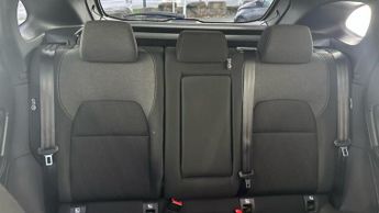 Nissan Qashqai 1.3 DIG-T MHEV N-Connecta SUV 5dr Petrol Hybrid XTRON Euro 6 (s/