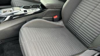 Peugeot E-2008 50kWh Active Premium + SUV 5dr Electric Auto (7kW Charger) (136 